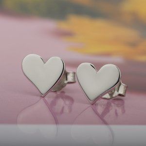 Vanbelle Sterling Silver Jewelry Heart Stud Earrings